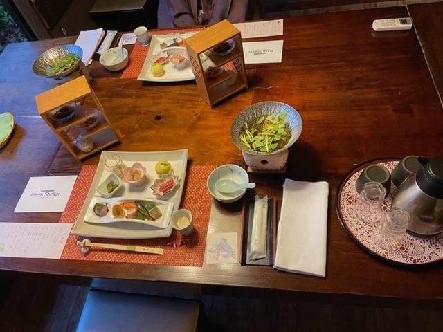 夕食の付け出しから。