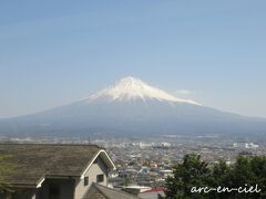 富士宮に差し掛かった頃、富士山の全貌が見えました！
やっぱり大きくて、美し～い(o^^o)！