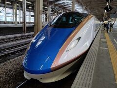 越後湯沢駅14:09発のとき３２２号で高崎駅まで乗車します。
大人の休日パスは、新幹線普通車自由席が乗り放題です。