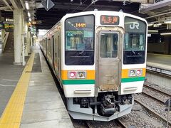 高崎駅15:06発の両毛線普通電車で桐生駅まで乗車します。