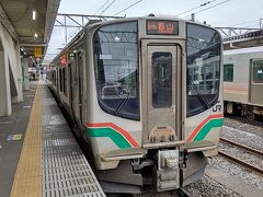 会津若松駅14:20発の磐越西線普通電車に乗り継いで、郡山駅まで乗車します。