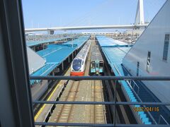 青森駅到着です。奥羽線と青い森鉄道。