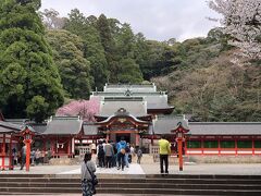 霧島神宮は参拝者が結構多かった