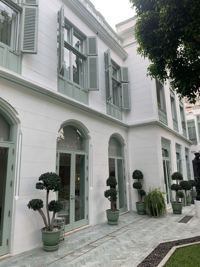 こちらはオーサーズラウンジ<br />