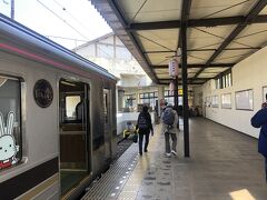 20分余り揺られて飯坂温泉駅到着。