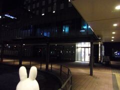 夜遅くの到着だったので宿は駅前！
ワイズホテル旭川駅前に抑えました。

駅から目の前！
もうこうじゃないと＼(◎o◎)／！