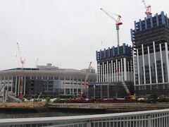 K1東神奈川からみなとみらいへ。

みなとみらい大橋から建築中のヒルトン横浜。
2023年秋開業予定。
