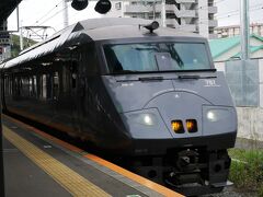 基山駅には『特急かもめ』で向かいます。

先日これで最後と思って乗ったのですが…約20日後に、787系黒いかもめにまた乗ることになりました。。

↓先日『特急かもめ』に乗った際の旅行記
https://4travel.jp/travelogue/11745652/