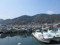 陸奥稲荷神社に行く途中の風景を撮影、「え！ここを通ってもいいの？」って感じで、「作業所の敷地内だろ？」と思われる場所を通りました。