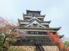 目的３　広島城

日本100名城スタンプコレクターとして登城
