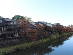 浅野川大橋からの眺めもまた、風情があっていい感じですね。