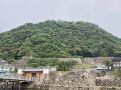 ☆ 初夏の「久松山」が清々しい（登れなかったけど）

さて、昼飯ですね、、