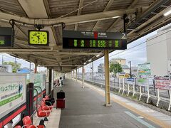 朝2番の6時の電車で仙台へ。
日曜日なのに結構混んでる。