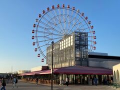 伊勢湾岸自動車道 
刈谷PA（刈谷ハイウェイオアシス）
来てみたかったんです！
いろいろあるのね～
今度はもっとゆっくり来てみたい。