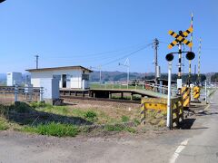 9:48　只見線の根岸駅を通過