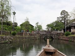 この先の橋は今橋。
大原美術館前から旧大原家住宅前に架けられています。
橋の手前でUターン。