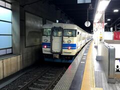 国鉄車両も現役の金沢駅です。今回は乗れませんでした。