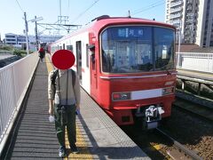  しかし我々は河和行きの急行で南加木屋駅で下車します。南加木屋駅は東海市にあり急行列車のほか、朝の名古屋方面と、夕方の半田方面の特急列車も停車する主要駅です。