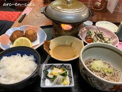 夕食は、OTTOも気に入った「菊富士」で。
今年は、予約で満席でした。
やっぱり人気店です。