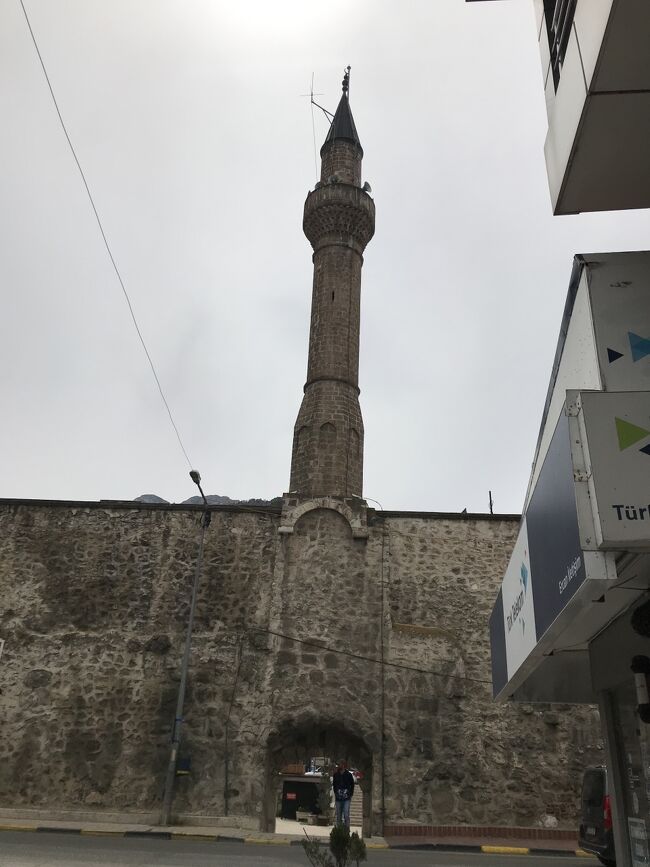 フズルベイ ジャーミィ