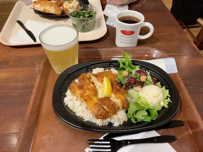 タンドリーチキンのセットを頂きました、ついでにビールも。昼間から飲むビールは美味かった。