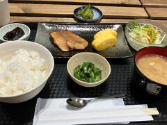 ■ホテルの朝食2■ 07:38
昨日は洋食だったので、今日は和食。