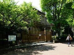 台東区立旧東京音楽学校奏楽堂

奏楽堂を描いている人が何人もいました。