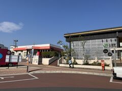 久慈駅を出ました。

到着時間が遅れたため、帰りの列車まであまり猶予はなかったです。近くにある道の駅が観光に良さそうでした。
