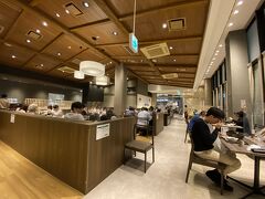 談合坂SAで夕食。ここでも時間をつかったので小仏トンネルの渋滞もほぼ回避