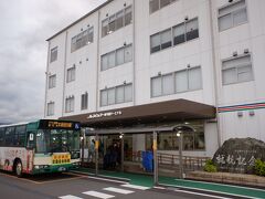 4月30日(土)
　おはようございます。ほぼ予定通りに東予港到着です。