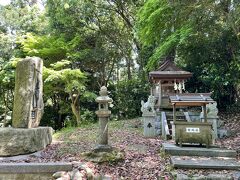 纒向日代宮跡のすぐそばにある相撲神社
野見宿禰がこの地で初めて垂仁天皇の前で相撲をとった天覧相撲の始まりだったとか
野見宿禰と垂仁天皇のエピソードはほかに人柱をやめて埴輪の採用も有名ですね