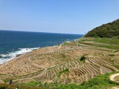 そして金沢市から約100キロ能登半島を進んで来てやって来たのがこちら「白米千枚田」です。