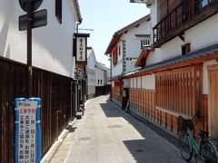 倉敷にて途中下車しました。美観地区の路地を。