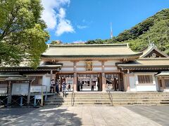 西郷さんに続いて、照國神社に向かいます。

ここは島津家第28代当主・島津斉彬公を祀る神社です。鹿児島で最も大きな神社として、多くの参拝者が訪れています。
