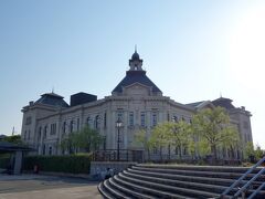 そう、この洋館
気になってたので入ってみましょ

