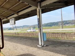 小湊線で一番近代的で、最近は「昭和」の風情を感じるようになった駅。
光風台駅