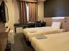 岡山の宿泊は、三井ガーデンホテル岡山。全体的に安定感のあるホテルです。大浴場でリラックスして早めに就寝です。
