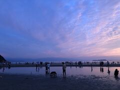 徳島県を後にし、次に向かったのは香川県「父母ヶ浜」。
なんとかマジックアワーに間に合いました！