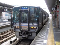 早朝から輪行で福知山までやってきました。豊岡行きの普通電車に乗り換えます。