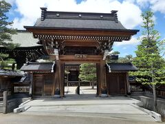 その今宮橋の手前にあるのが真宗寺で、こちらも三社まいりのお寺の一つです。