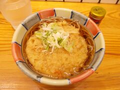 朝食に、長野駅のナカジマ会館で立ち食い蕎麦を食べました。おすすすめです。