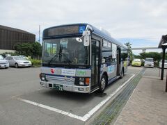 徳島港フェリーターミナルからは徳島市営バスで、徳島駅へ。