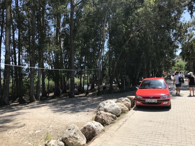 河口近くの乗り場まで歩く