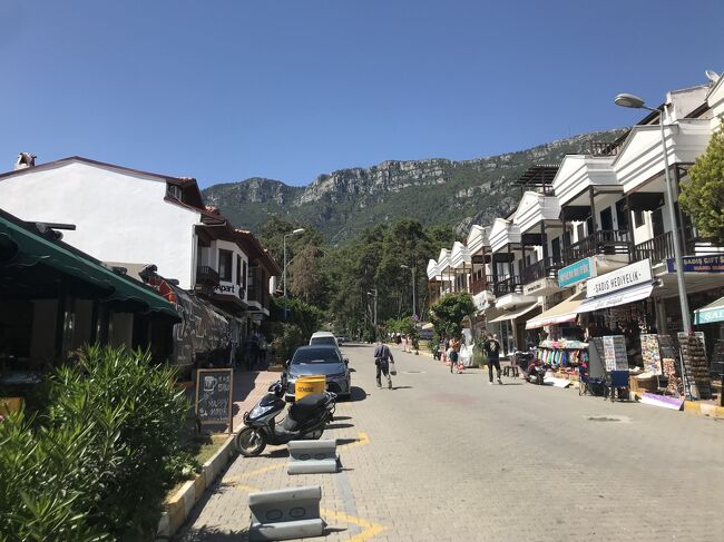 海を離れNail Çakırhan eviへ向かう