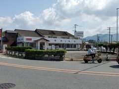 焼肉レストランふちがみがある所で国道34号へ再び合流します。
予定では北方駅からここまで1時間で来るつもりでしたが、少し時間が押してしまったので先を急ぐ事にします。
