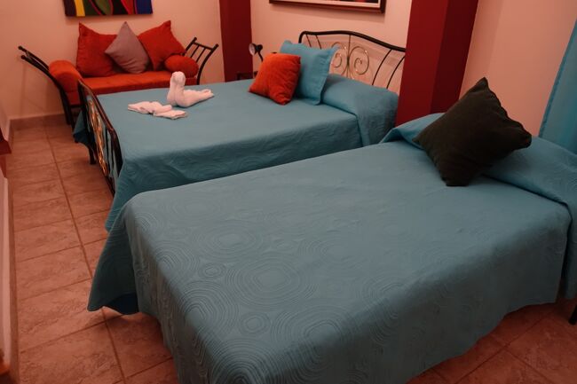 部屋は市内のホテルよりキレイでカワイイ！！