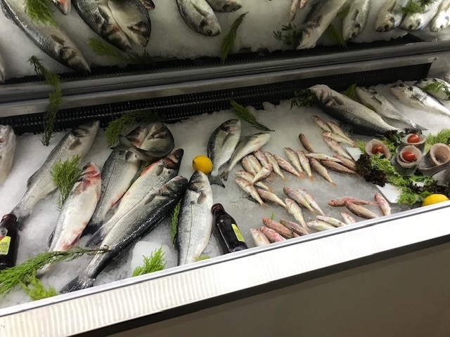 魚は自分で選ぶ、調理法も指定