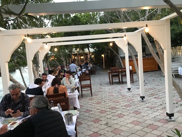 Kordon Restaurant<br />川沿いで景色は良い