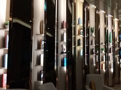 フロントの壁。おしゃれです❗️