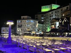 湯畑に来ました。

初めまして^^